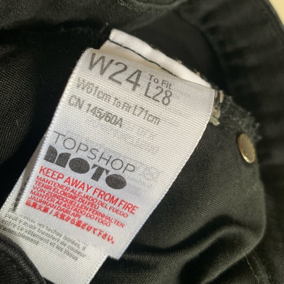 Topshop Jamie Black Ripped Jeans - Picture 2 of 2